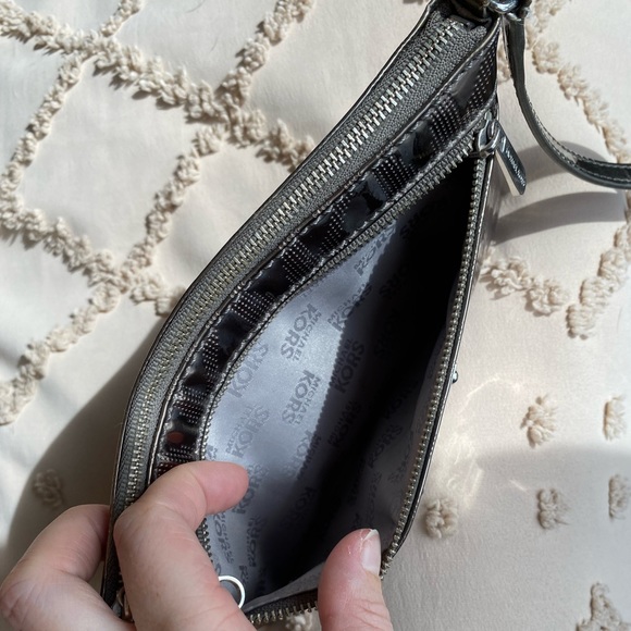 Michael Kors wallet/purse - Picture 3 of 4